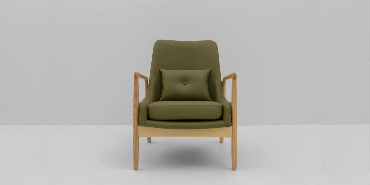 Lounge & Arm Chairs