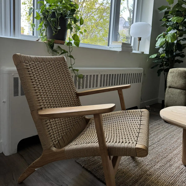 Wreathe Accent Chair DecoAmi